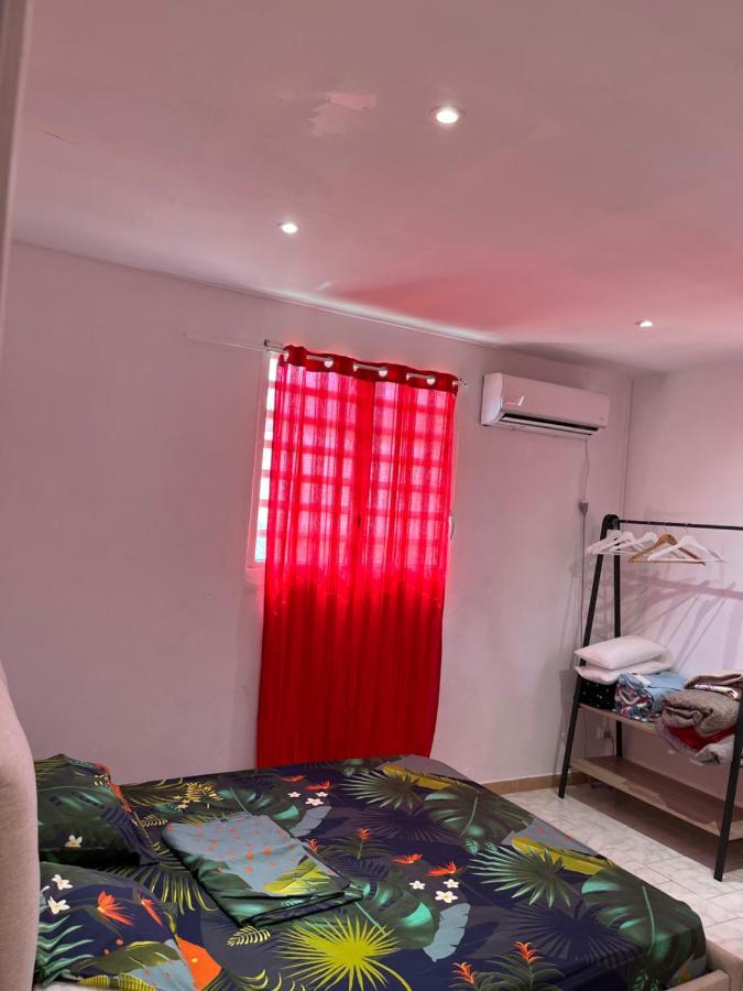 La Petite Girafe Apartment Baie-Mahault Luaran gambar
